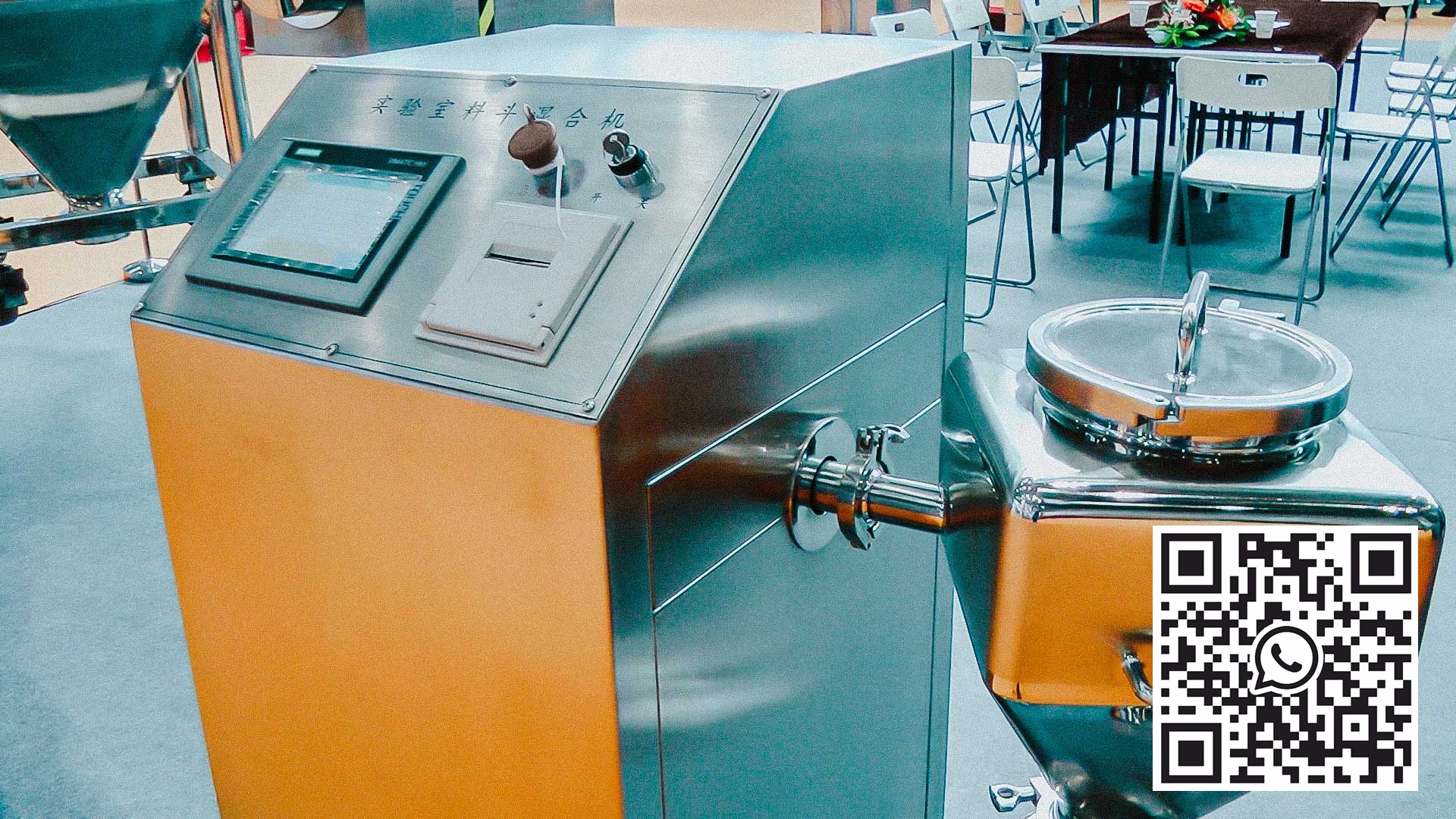 Kuželový mixér pro míchání prášků při farmaceutické výrobě léčiv