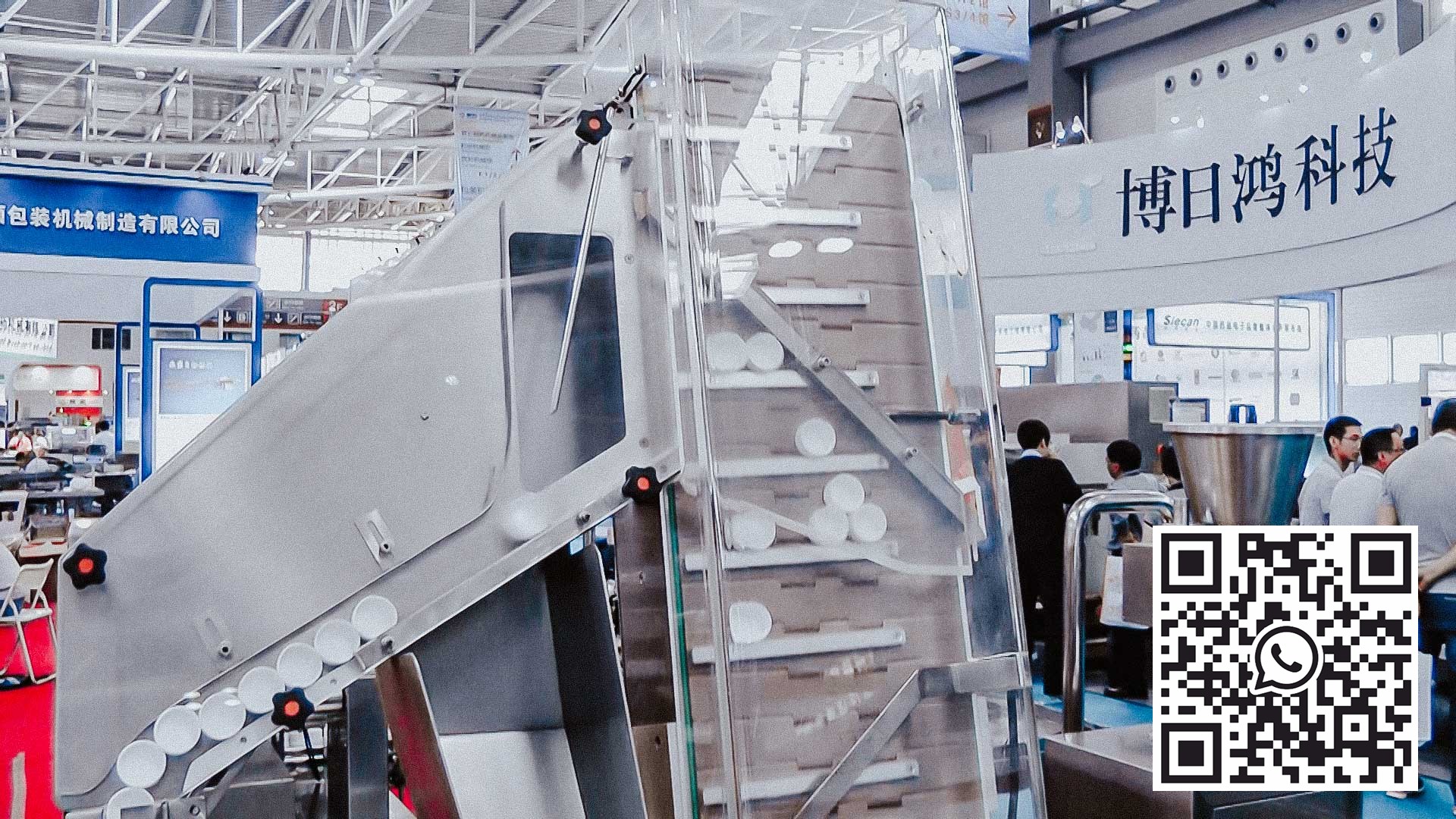 Automatinė plastikinių dangtelių su butelių uždarymo sistema tiekimo įranga