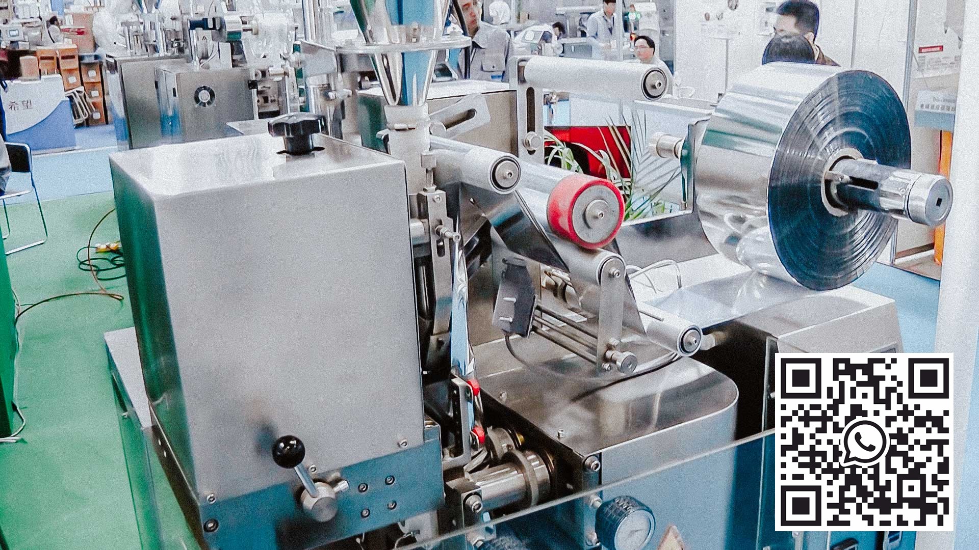 Automatinė miltelių užpildymo ir pakavimo į plastikinius maišelius įranga