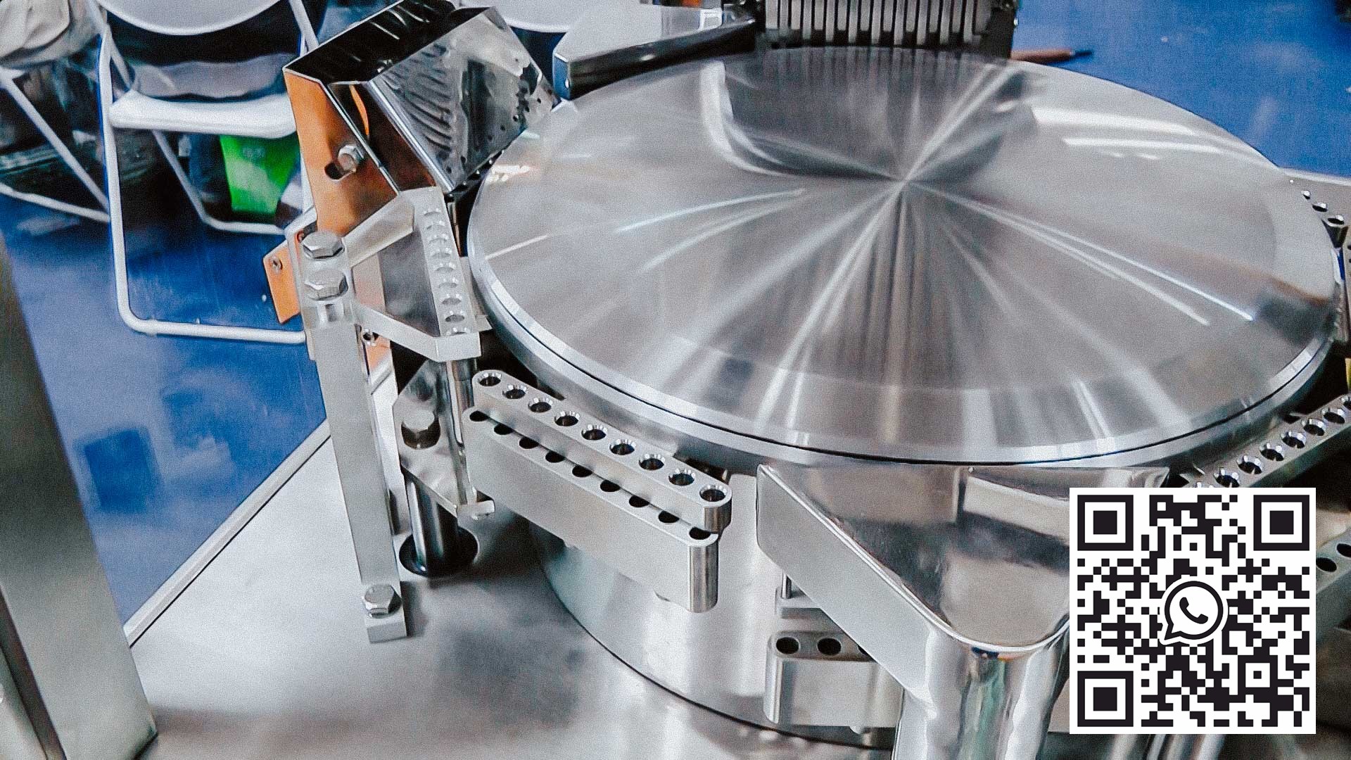 Automatinė įranga kietų želatinos kapsulių užpildymui milteliais vaistų gamybai