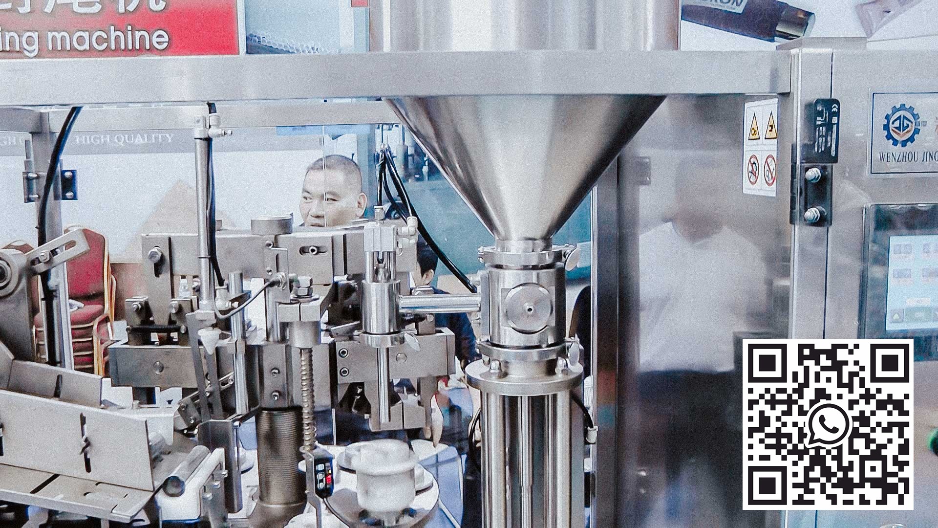Automatinė mašina, skirta užpildyti ir užplombuoti kremo dozę į plastikinius vamzdelius JAV
