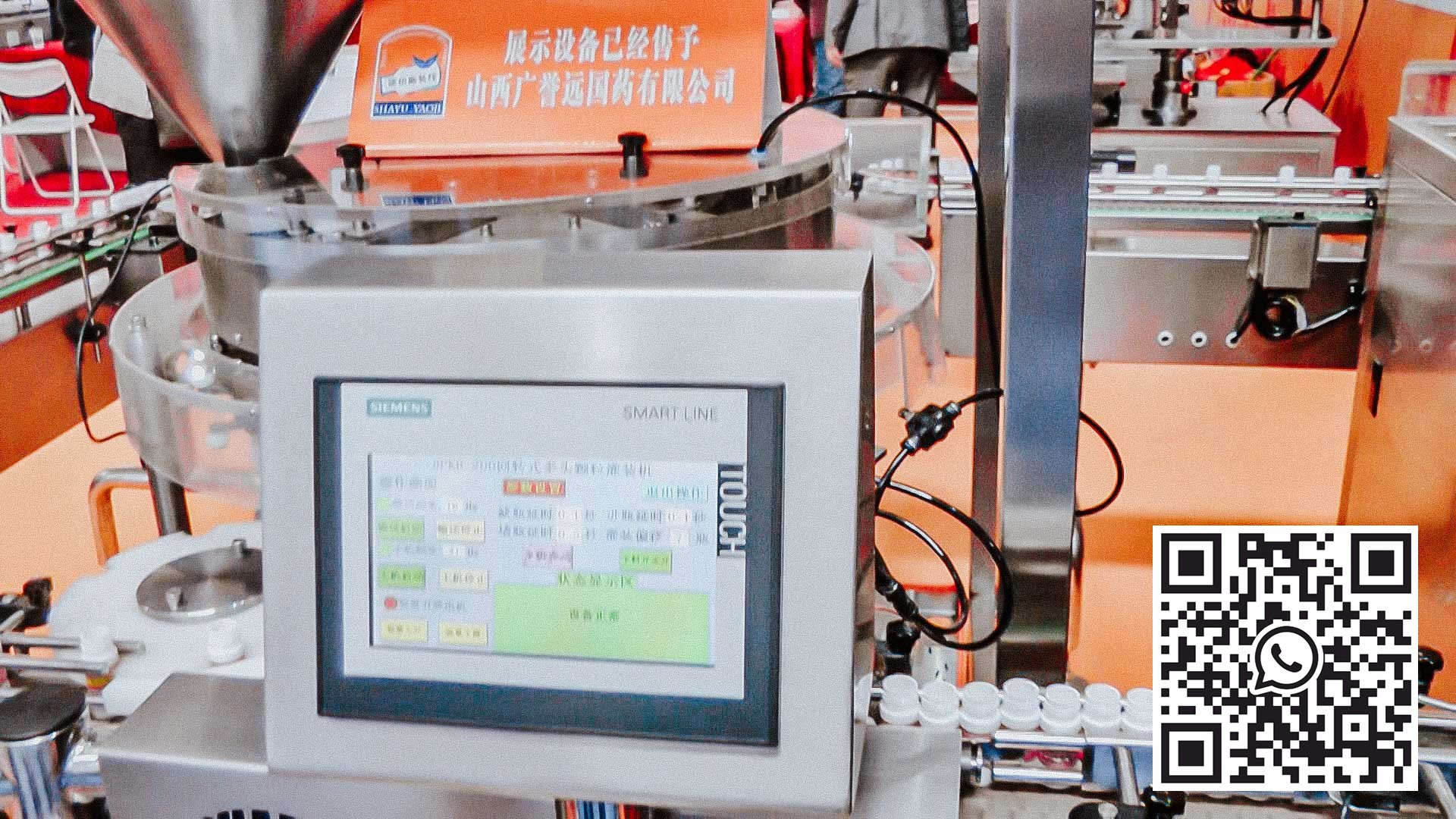 Automatinė tablečių užpildymo linija ir plastikiniai buteliai bei dangtelio uždarymas