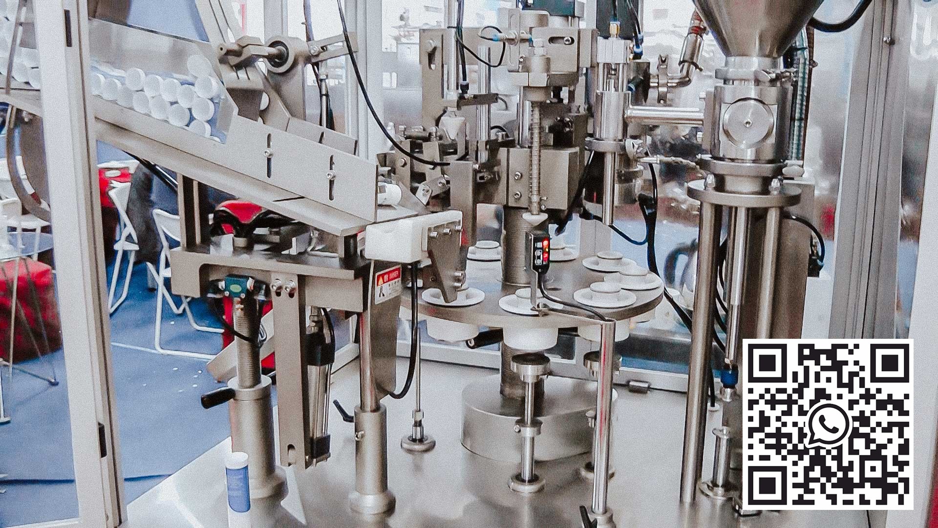 Kremo ir tepalo plastikinių vamzdelių užpildymo įranga