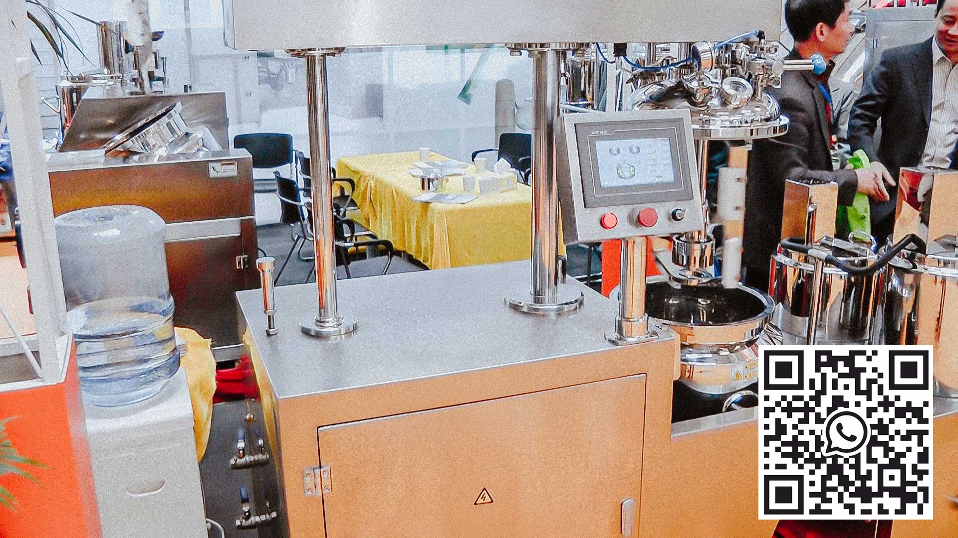 Homogenizatorius kosmetiniam kremui ir tepalams paruošti su pašildymu ir maišytuvu
