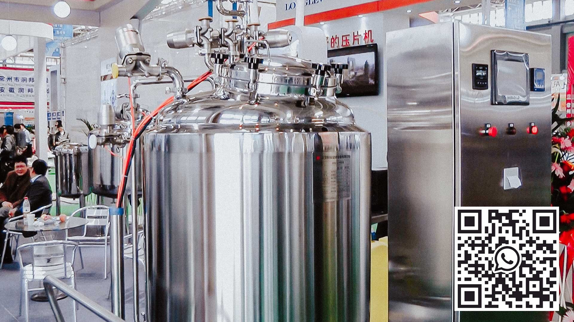 Farmacijos bakas su šildytuvu ir maišytuvu tirpalų ir gelių paruošimo farmacijos fabrikui