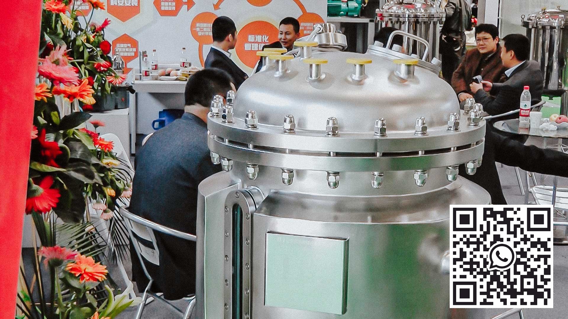 200 litrų skysčių bakas su vandens apvalkalu ir farmacinių skysčių šildytuvas