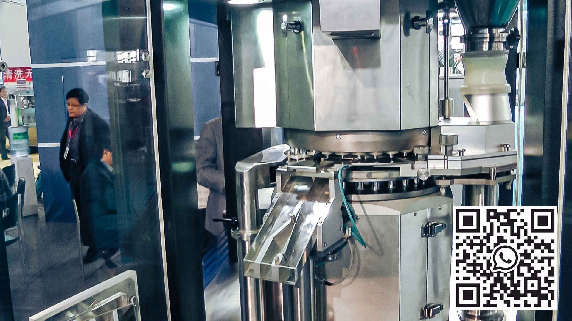 Automatinė tabletių presavimo ir gamybos įranga farmacijos gamyboje