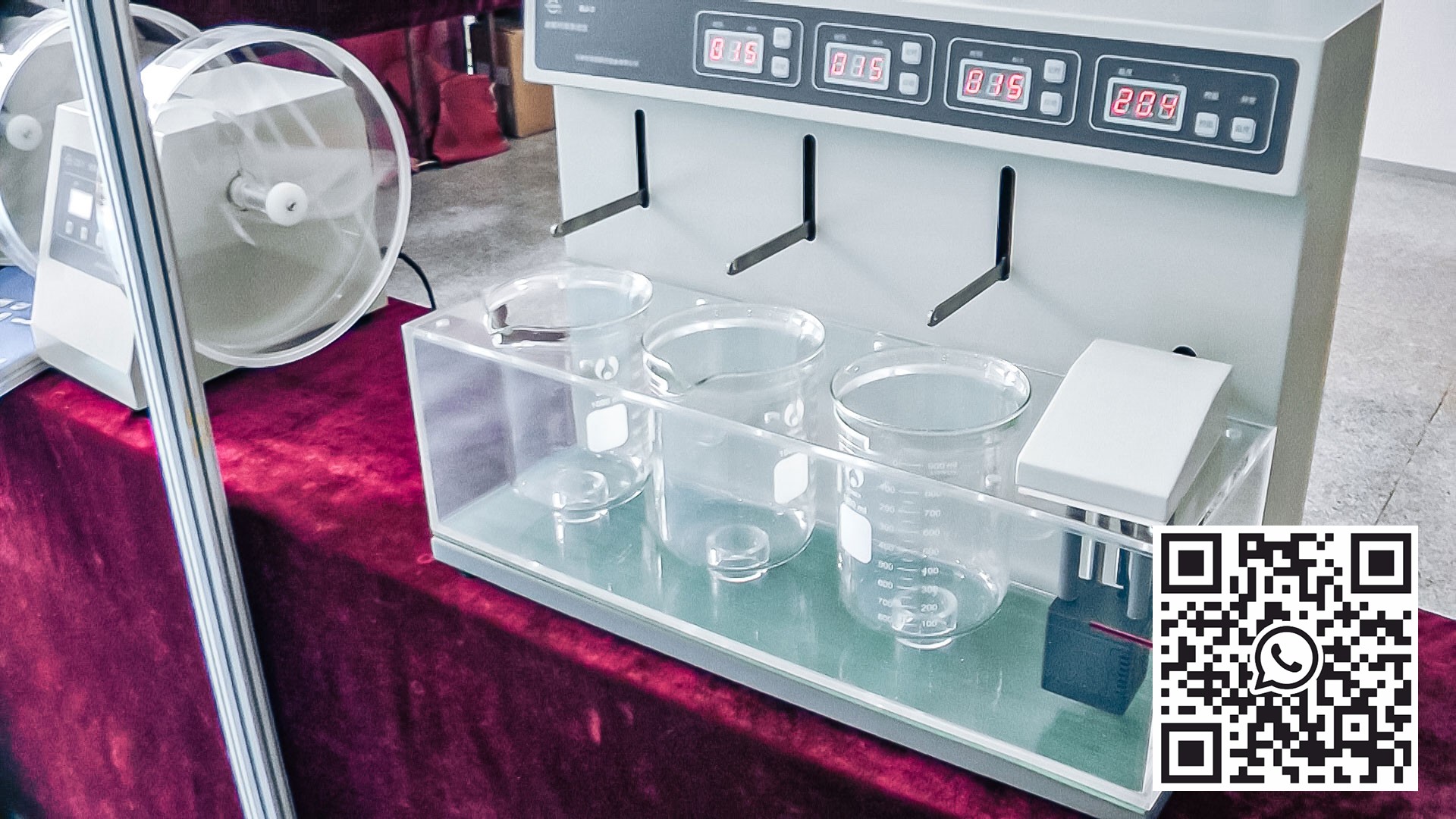 Automatinė laboratorijų kokybės tyrimų įranga tabletėms ir granulėms farmacijos gamyboje