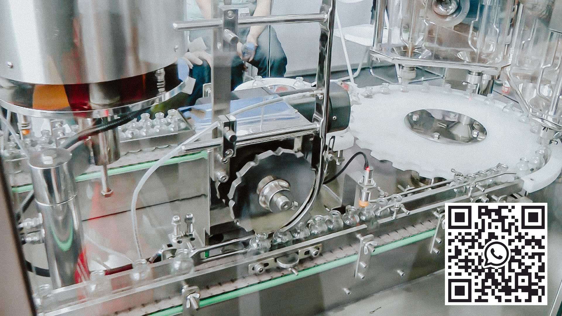 Penisilin mesin pembotolan dan penutup automatik dengan penutup aluminium