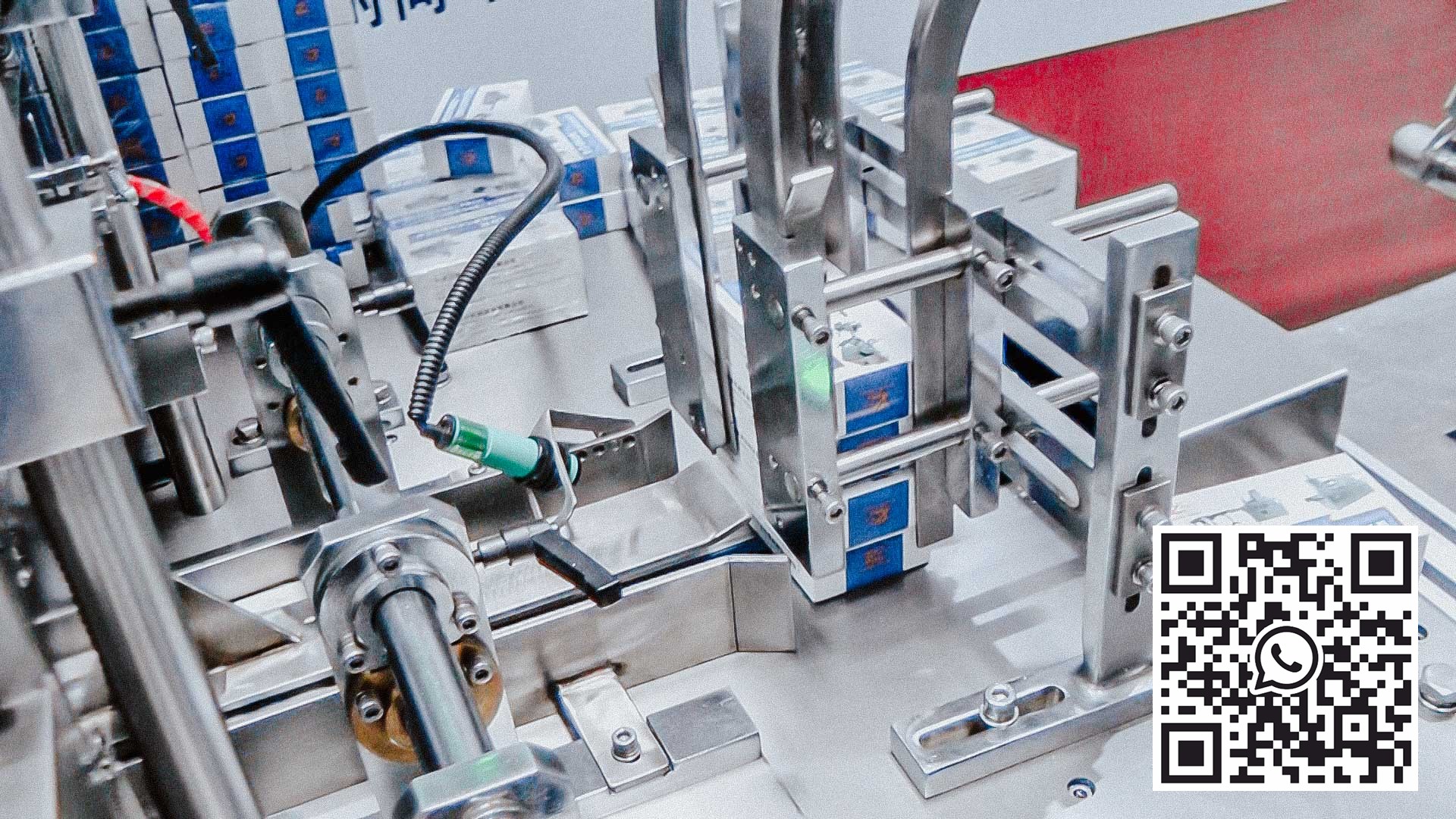 Mesin kadbod automatik untuk dibungkus dalam lepuh kotak dengan pil