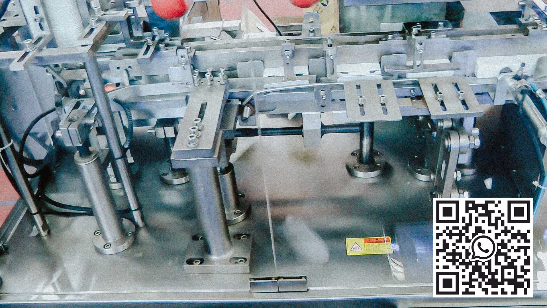 Peralatan karton automatik untuk pembungkusan produk individu dalam kotak