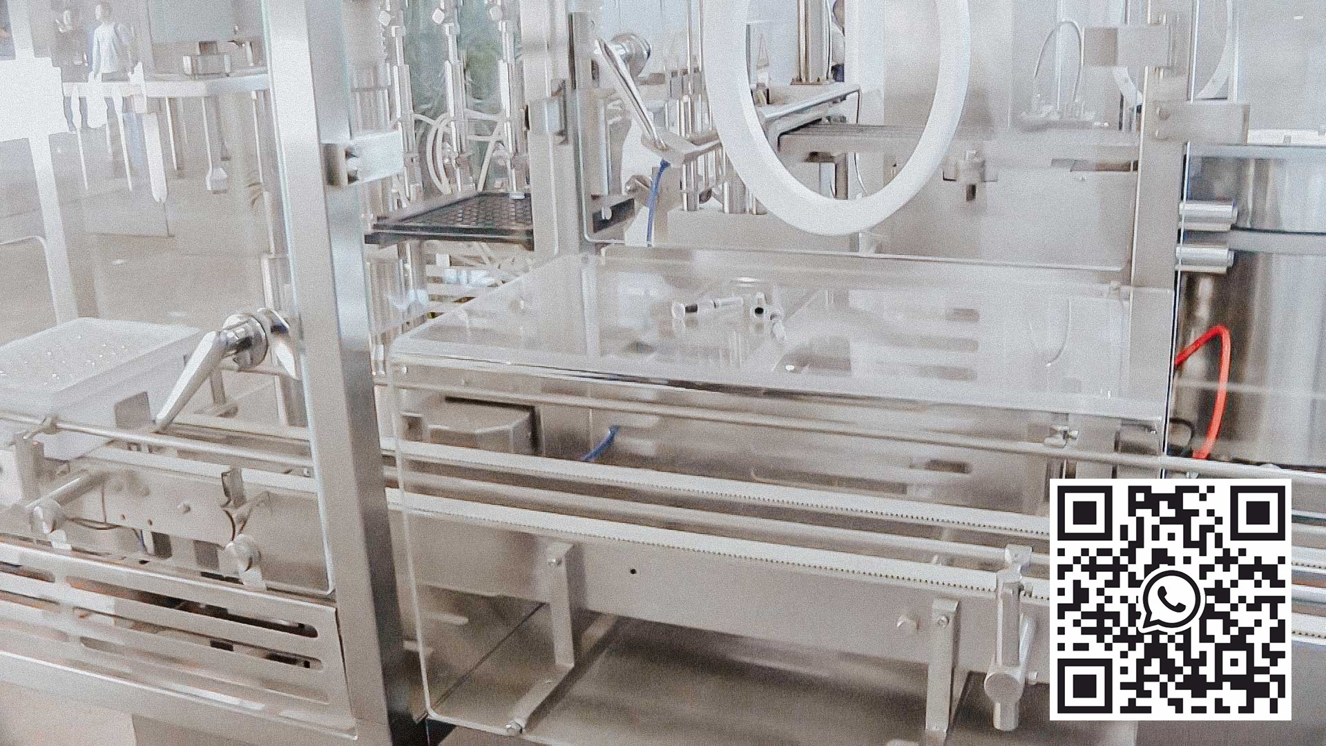 Automatisk steriliseringsvaskemaskin for tapping og avdekking av glassflasker
