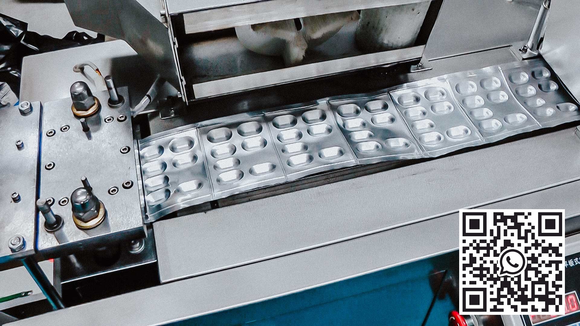 Utstyr for pakking av gelatinkapsler og tabletter i aluminiumsblister