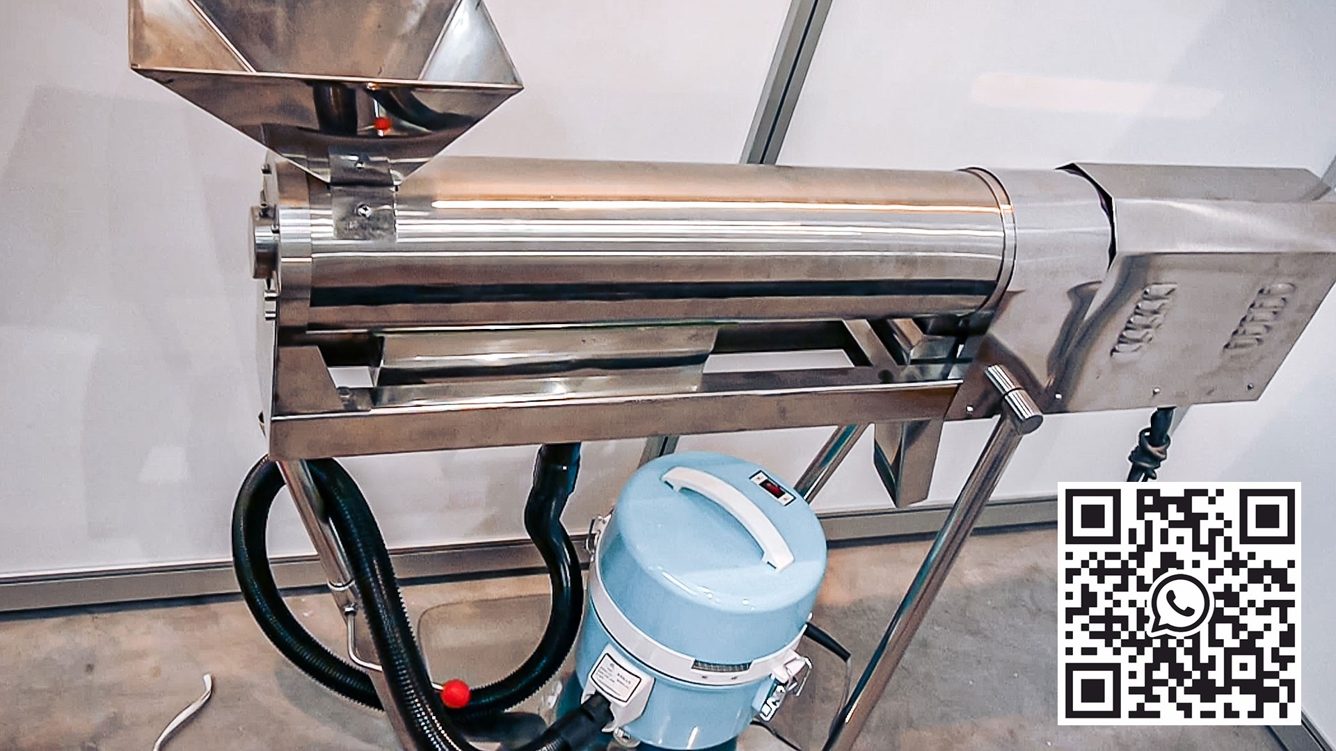 Automatisk utstyr for rengjøring og polering av faste gelatinekapsler