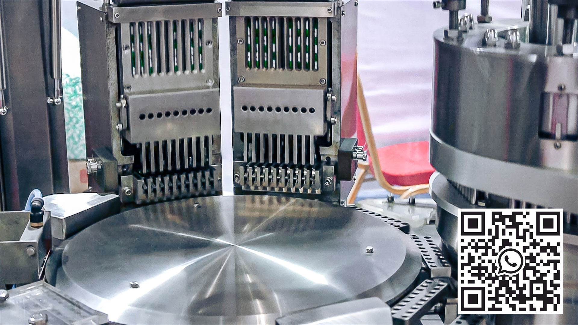 Automatisk utstyr for å fylle harde gelatinekapsler med granulat Finland
