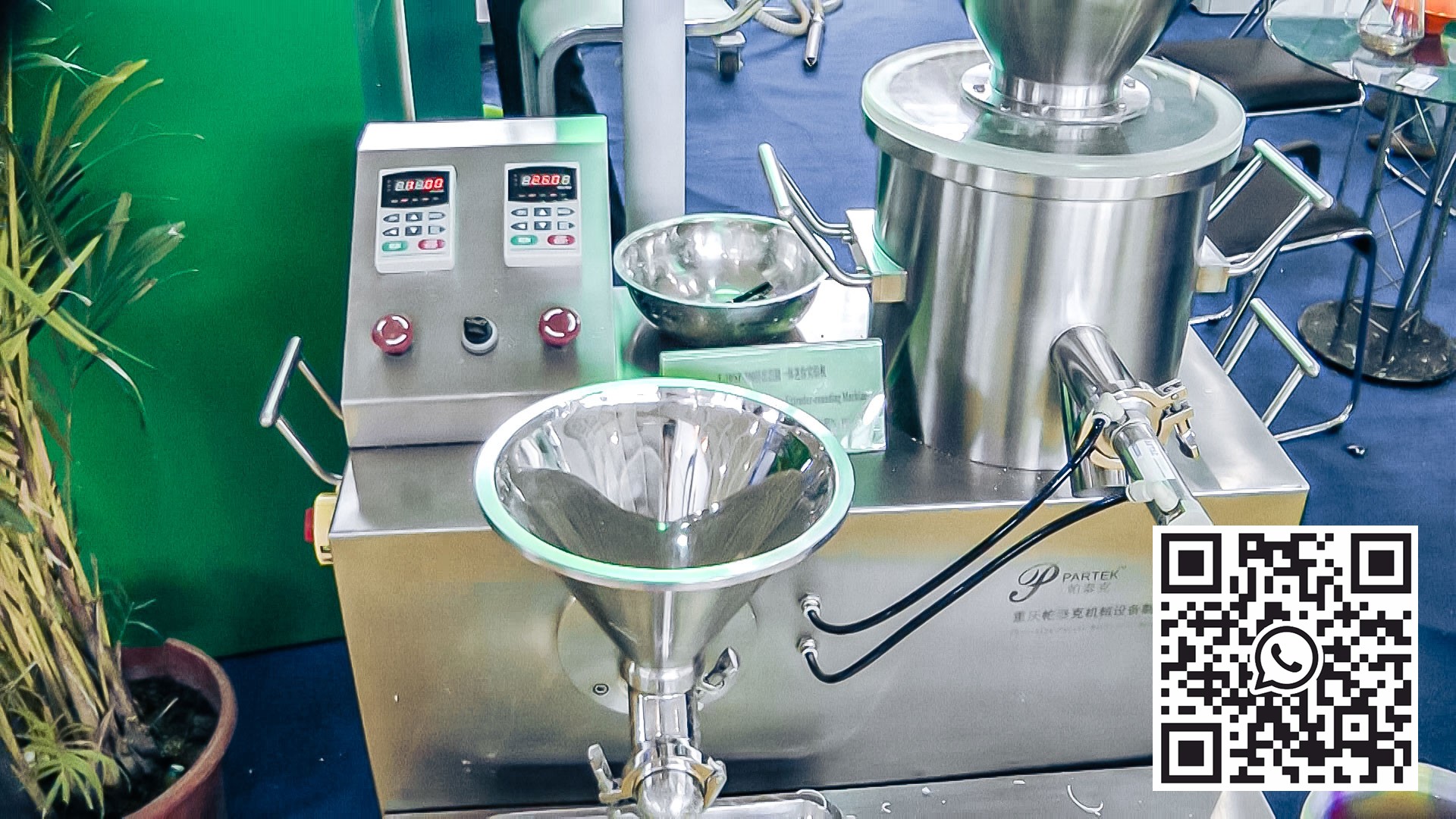 Equipo automático para la granulación de polvo por prensado a través de un tamiz en la producción farmacéutica