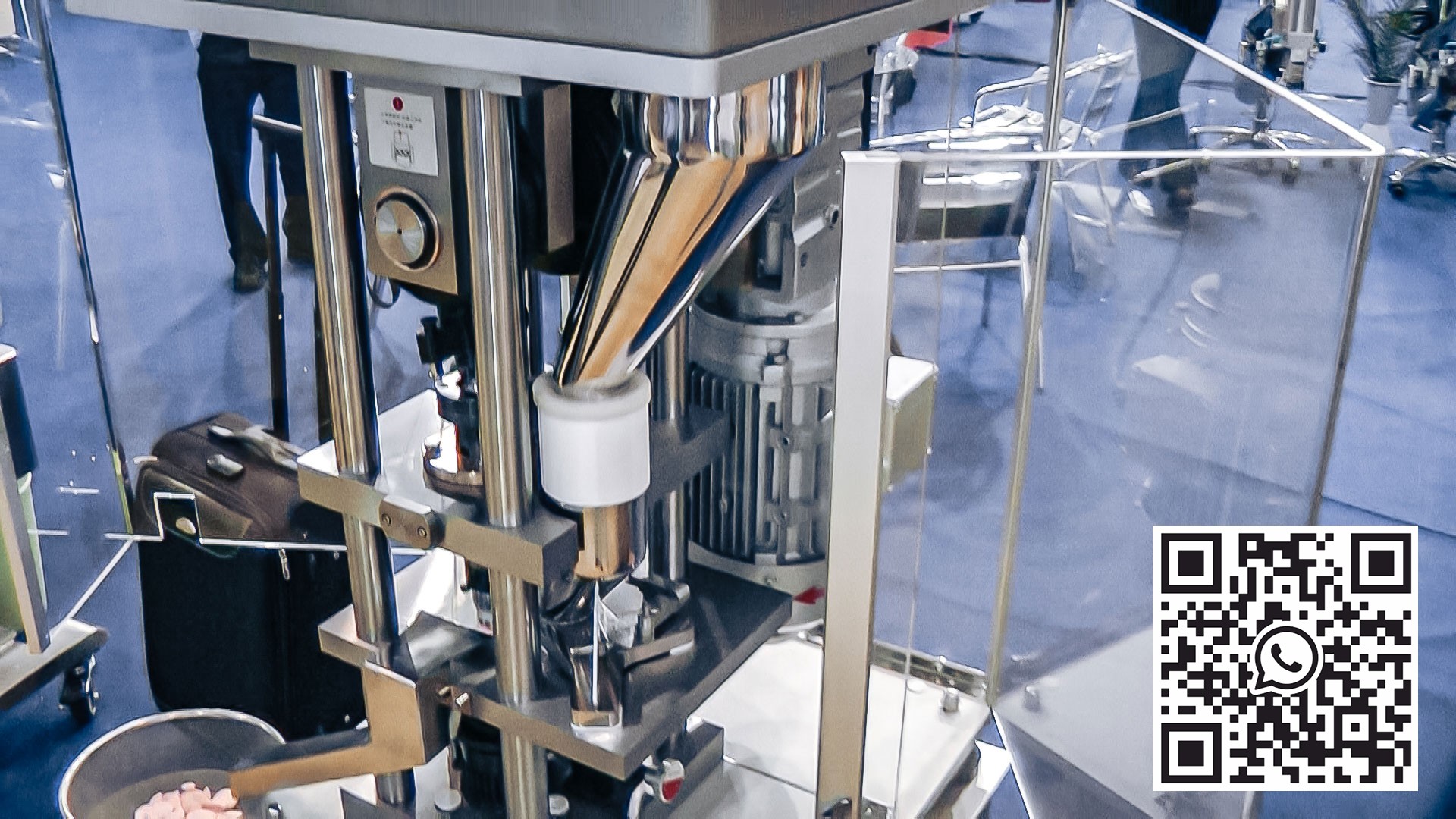 Equipo automático para prensado de tabletas en la producción farmacéutica