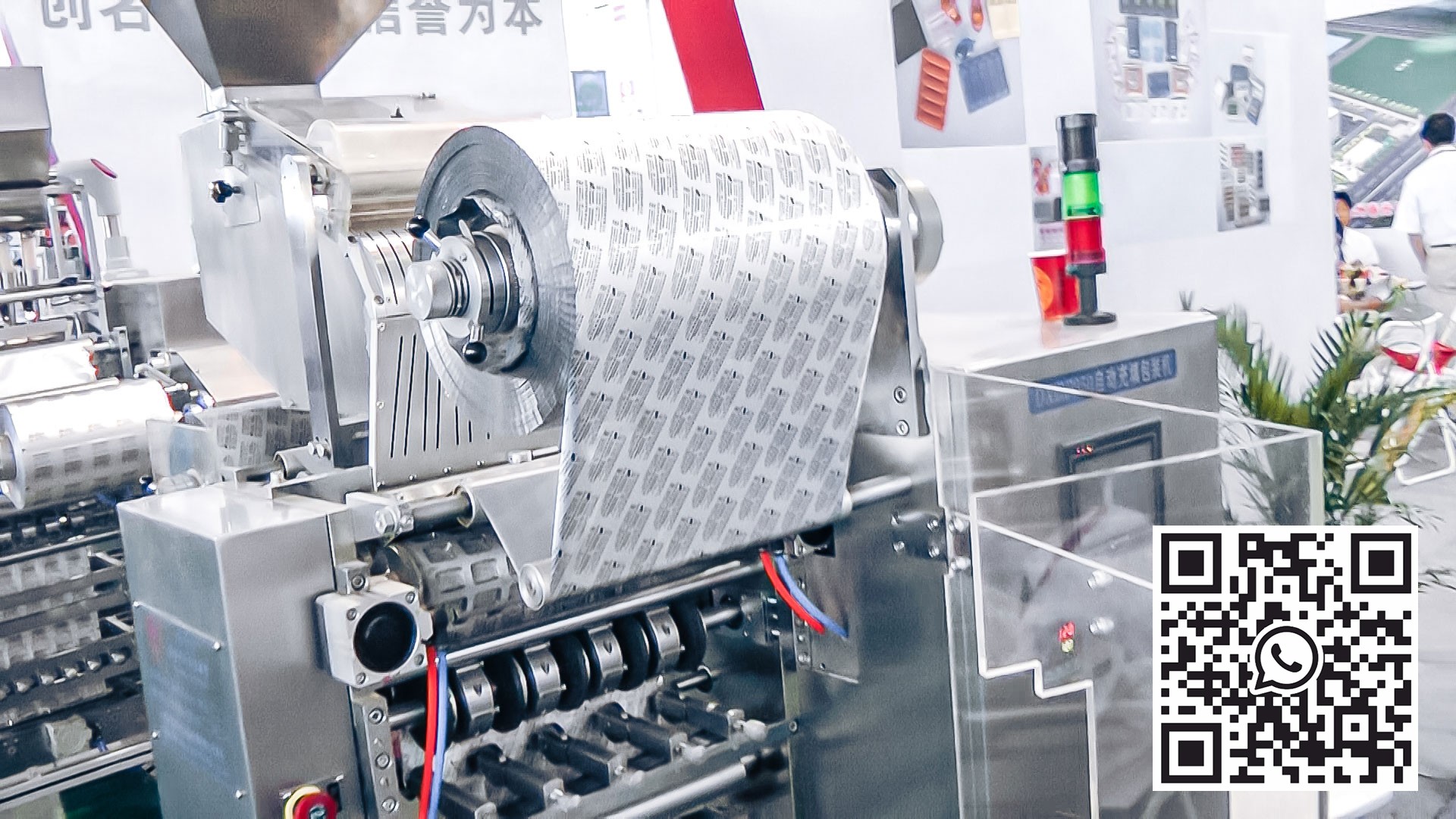 Equipo de llenado automático de polvo en barras de aluminio en la producción farmacéutica