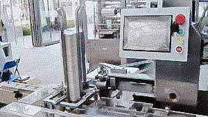 Automatic cardboard equipment for blister packaging with capsules and instruction in boxes