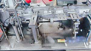 Automatic cartoning equipment for individual product packaging in boxes
