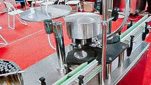 Automatic penicillin bottle capping machine with aluminum cap