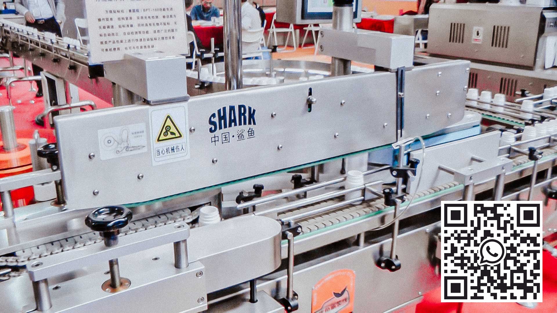 Automatic tablet filling line and plastic bottles and labels sticker