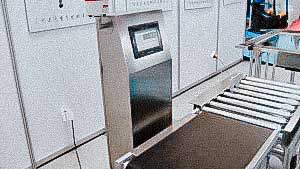 Automatic transporter scales for dose control high weight pharmaceutical products