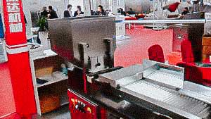 Backlit table for inspection and quality control of tablets and solid gelatine capsules