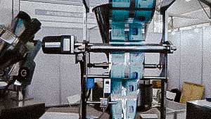 Equipment for packing bulk materials of powders granules into plastic bags