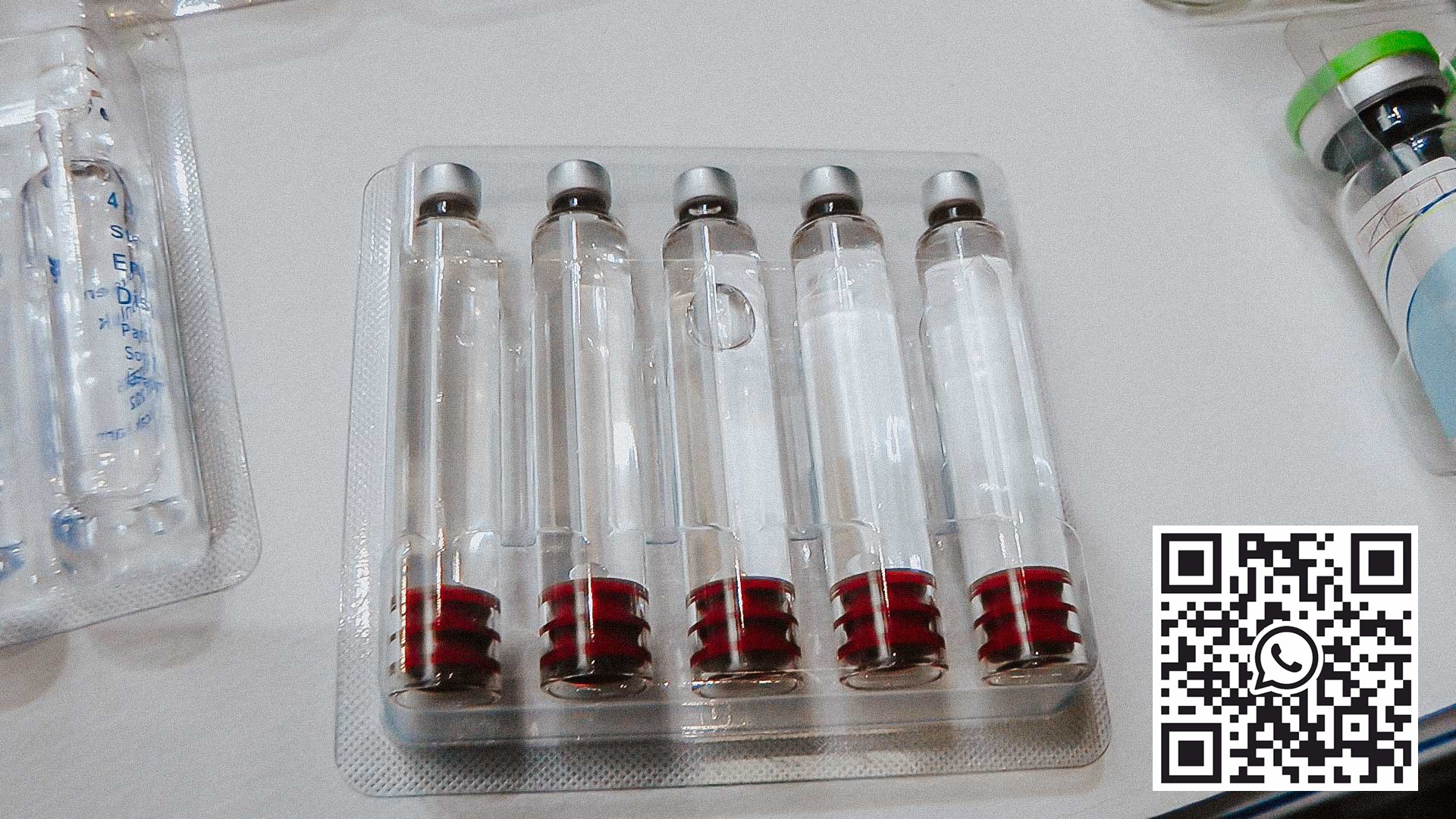 Equipment for packing glass ampoules and penicillin bottles in PVC and aluminum blister