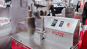 Equipment for removal of finished gelatine capsules from blisters