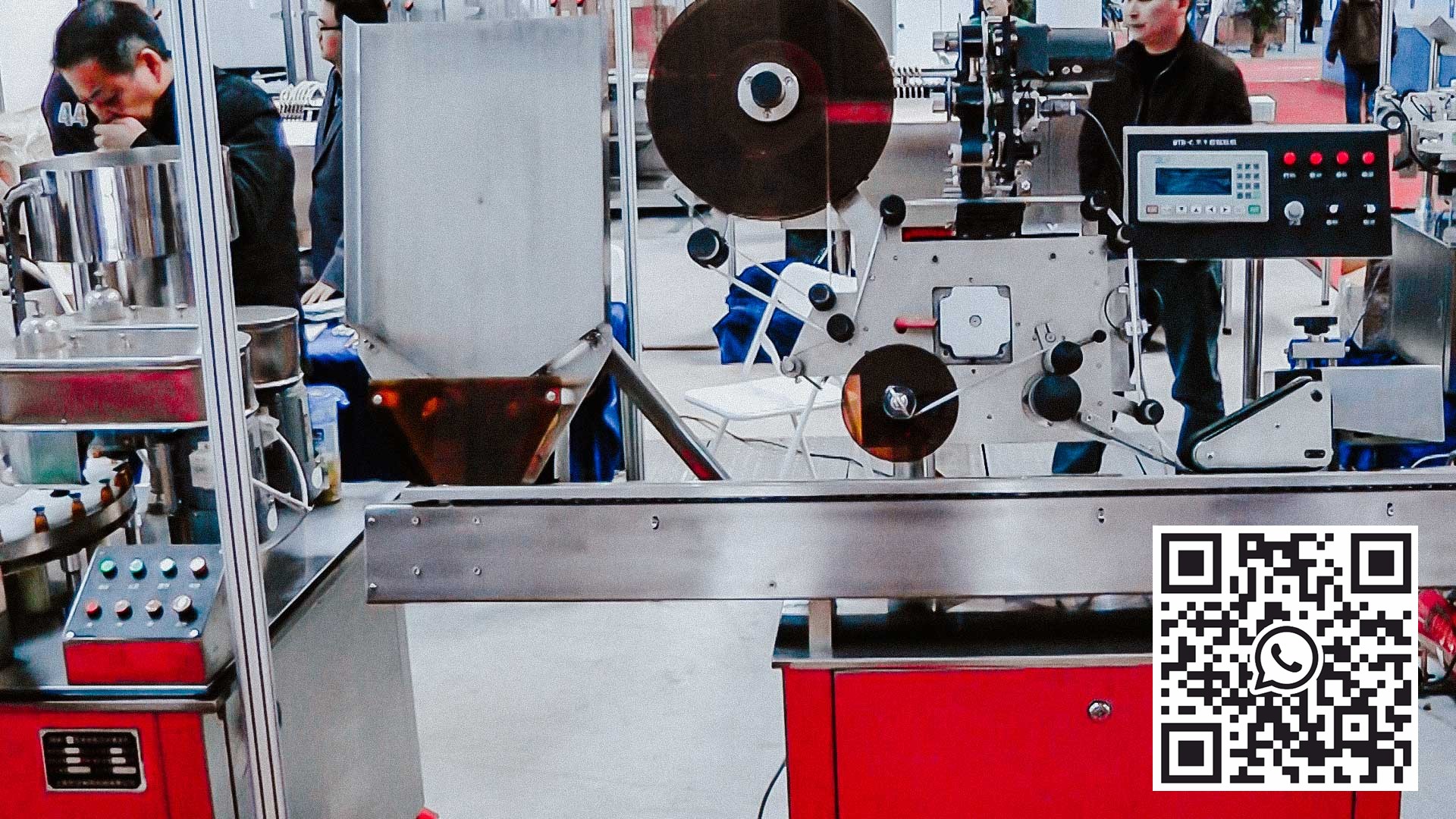 Equipment for self-adhesive labels on glass ampoules