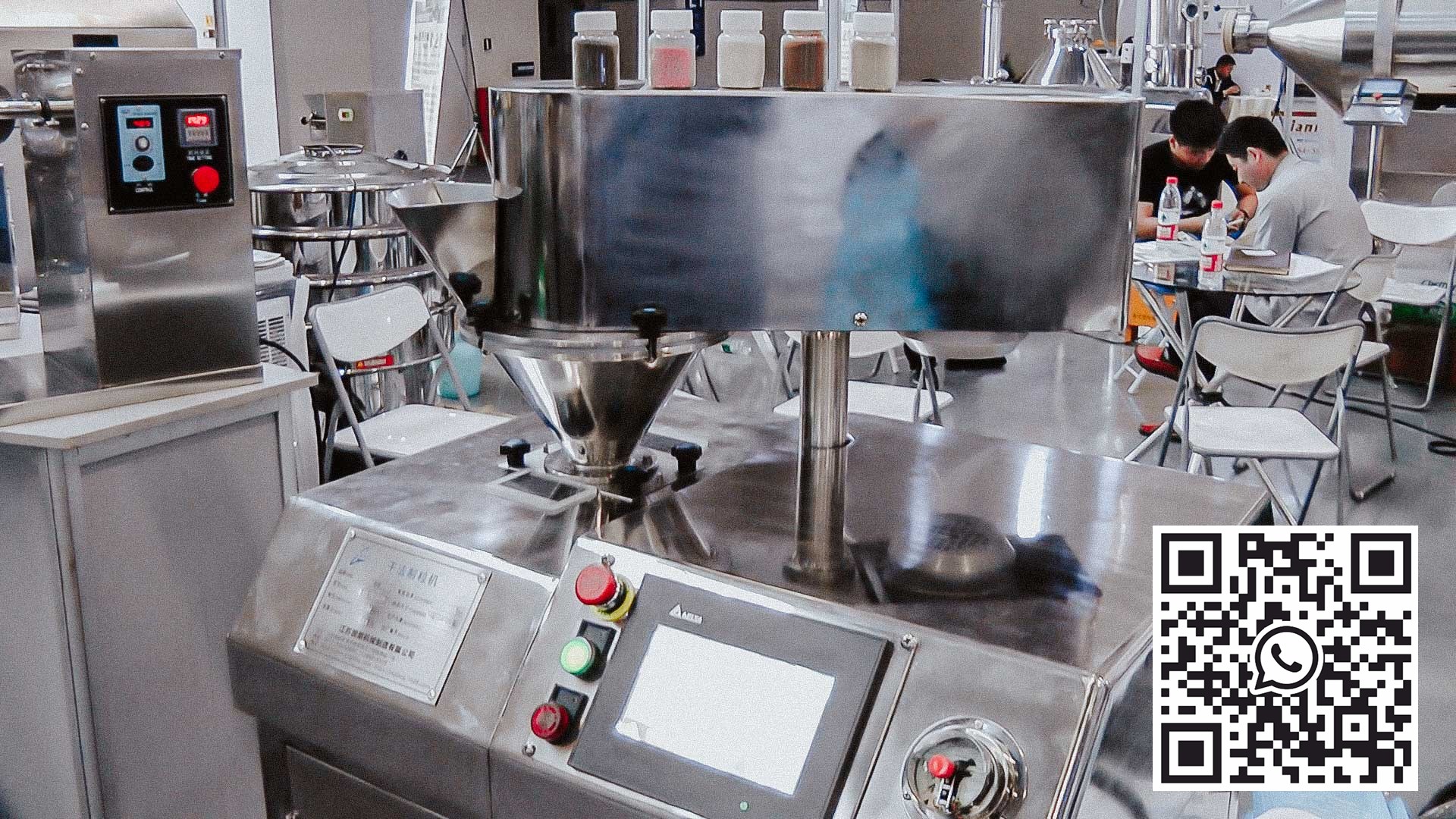 Granulator for pellet production pharmaceutical production of jelly and tablets