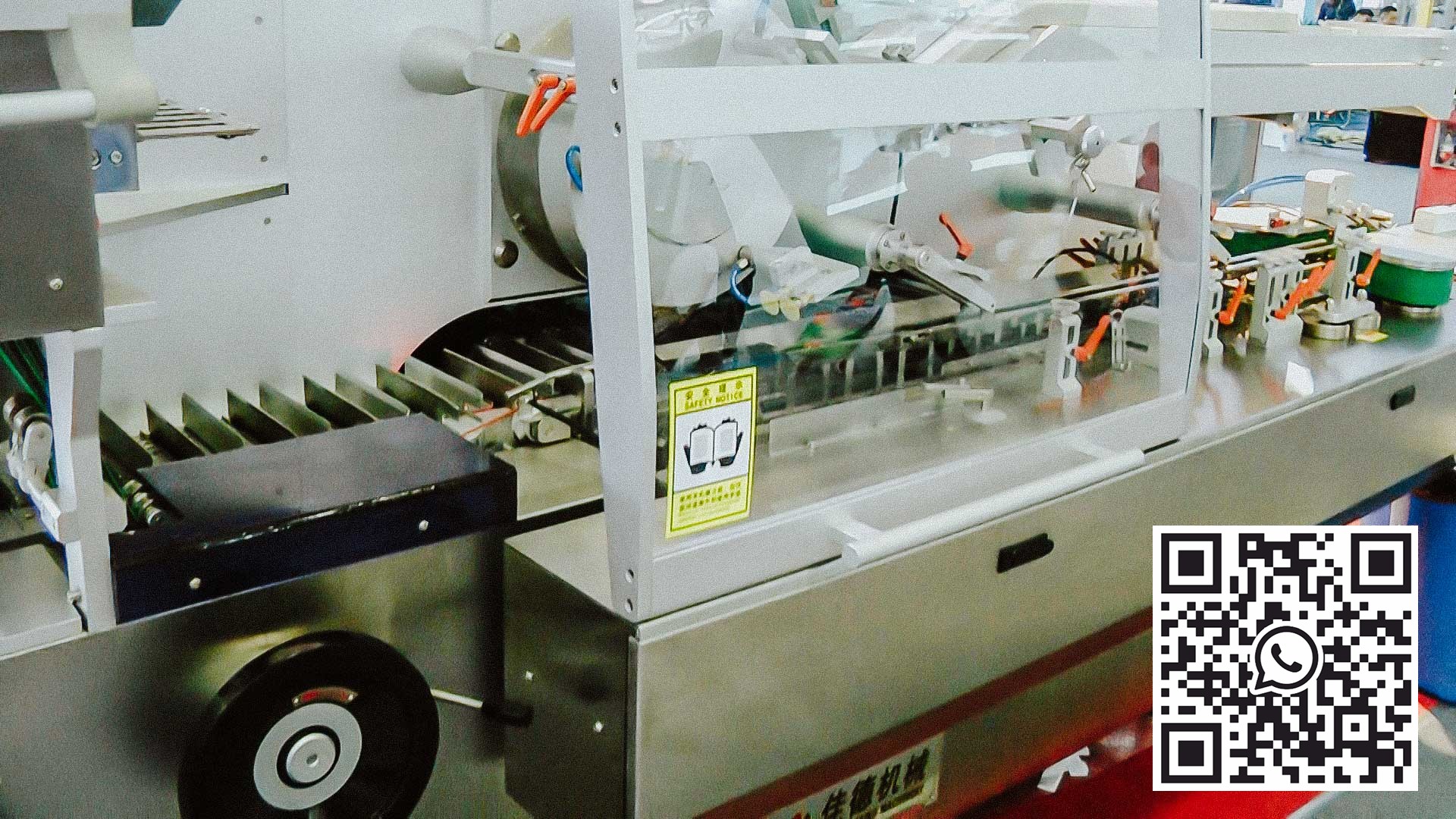 High speed automatic plastic bottles cartoning equipment for packing bottles in boxes