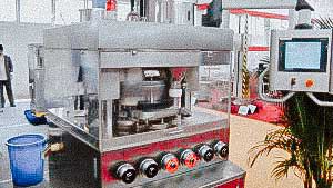 High speed rotary tablet press for pharmaceutical tablet pressing