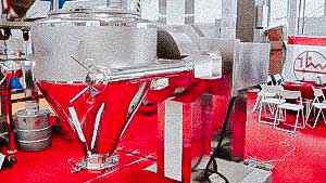 Pharmaceutical cone mixer of powders and granules in the production of medicines