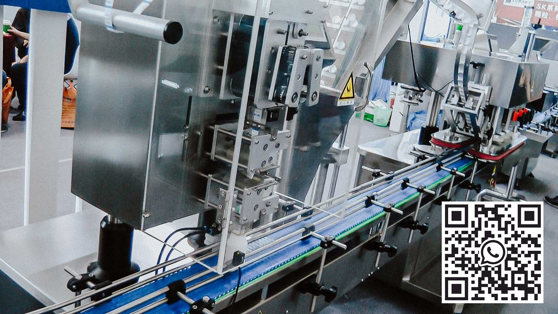 Powder packaging in plastic bottles and capping for drug production