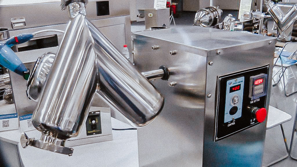 Vmixer for mixing powders in the pharmaceutical laboratory and