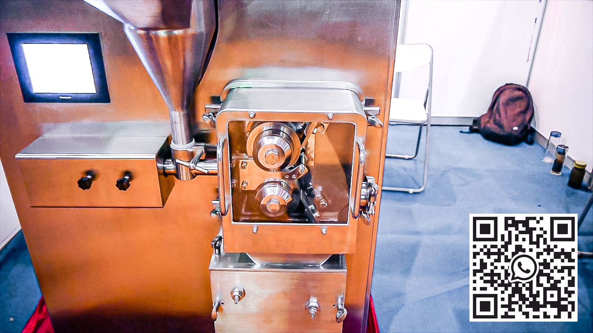 Automatic dry powder to granule pelletizing equipment