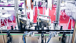 Automatic equipment for adding silicone gel into plastic bottle bag in pharmaceutical production