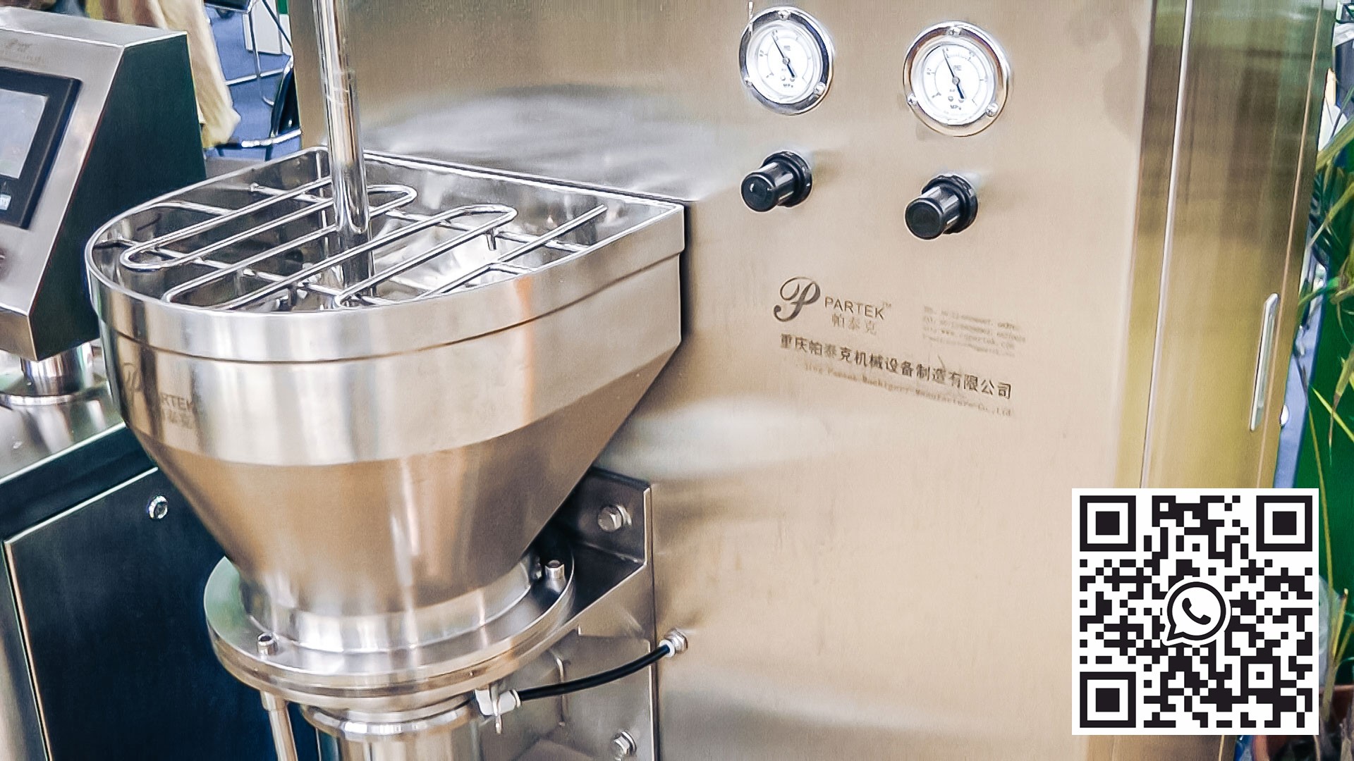 Automatic powder pelletizing equipment for pharmaceutical production