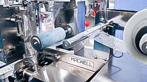 Automatic equipment packaging machine in pharmaceutical production