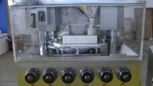 Automatic high speed tablet pressing equipment in pharmaceutical production