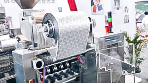 Automatic powder filling equipment in aluminium sticks in pharmaceutical production